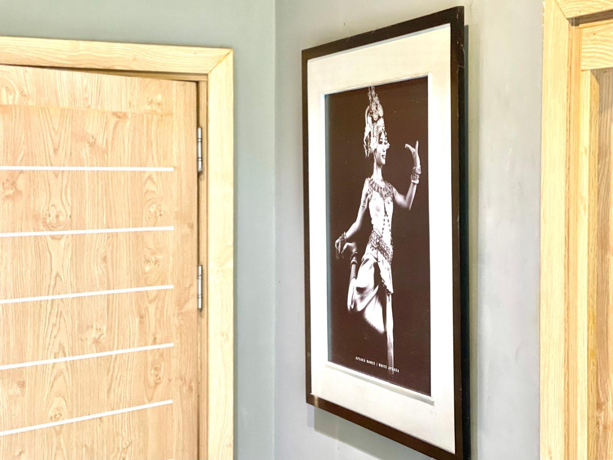Sky Hotel Central Phnom Penh - Rooms & Apartments エクステリア 写真