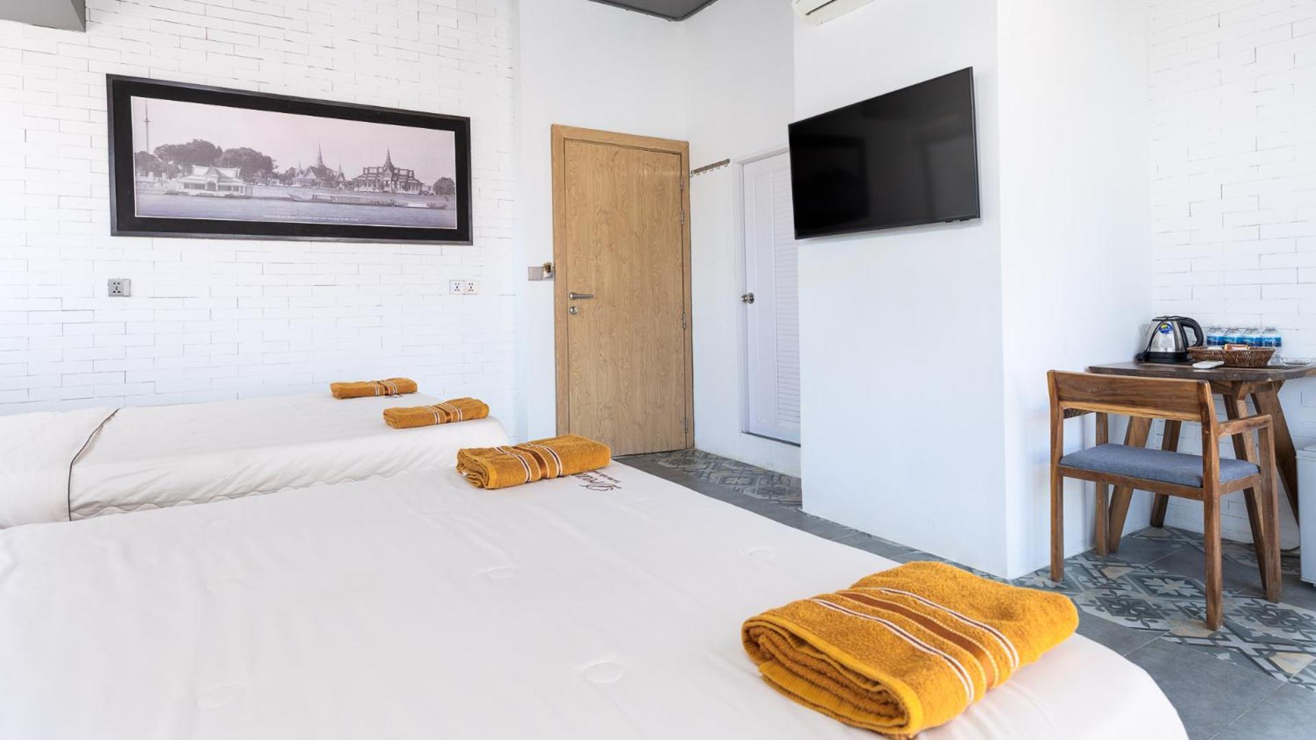Sky Hotel Central Phnom Penh - Rooms & Apartments エクステリア 写真