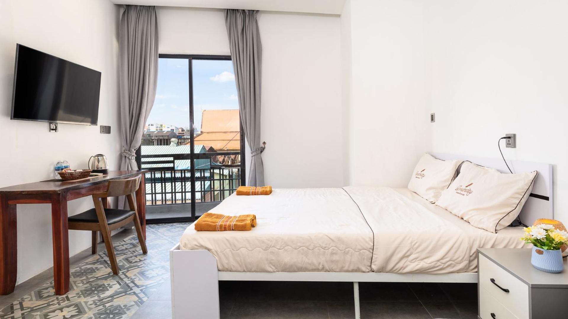 Sky Hotel Central Phnom Penh - Rooms & Apartments エクステリア 写真