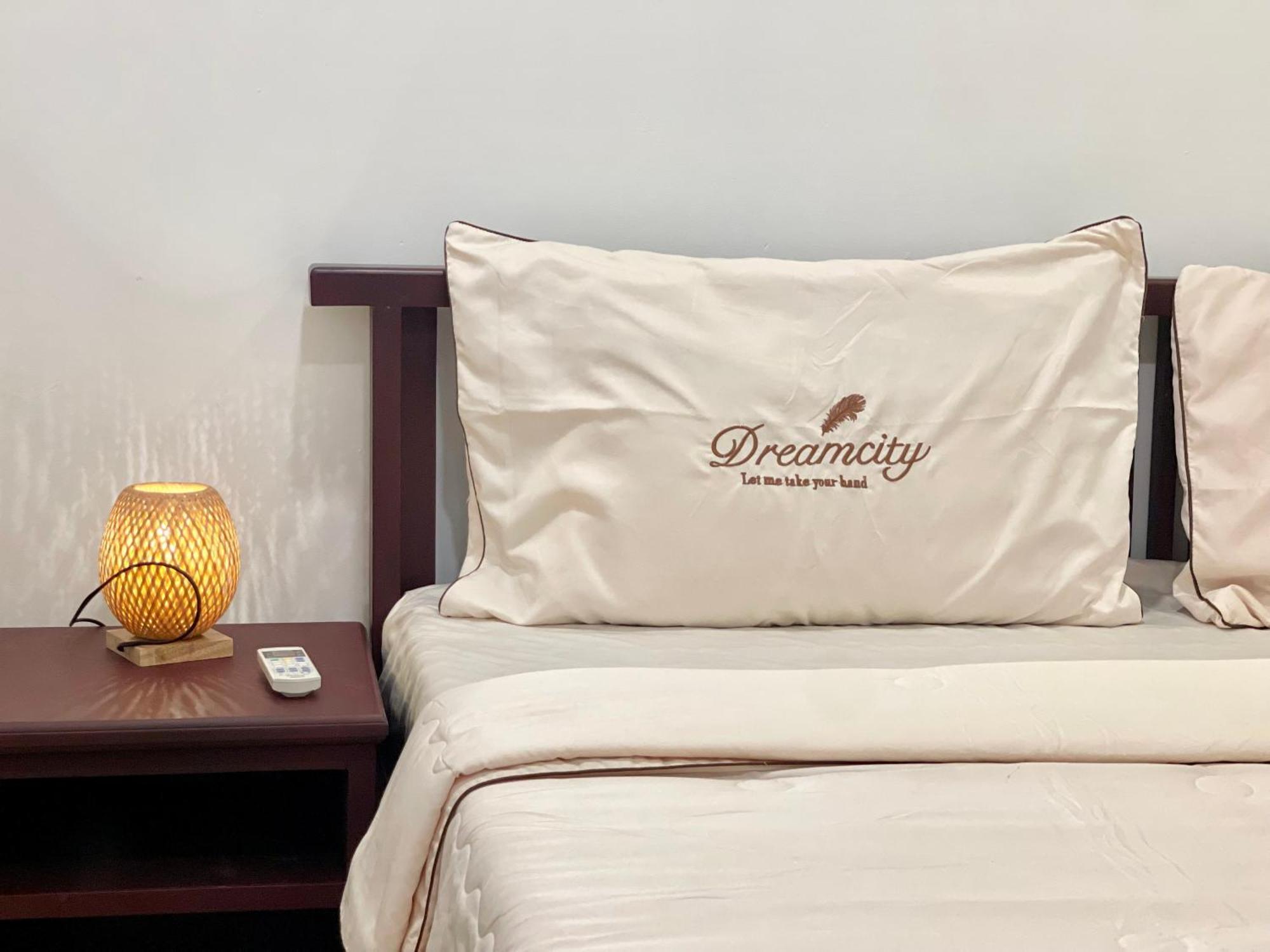 Sky Hotel Central Phnom Penh - Rooms & Apartments エクステリア 写真