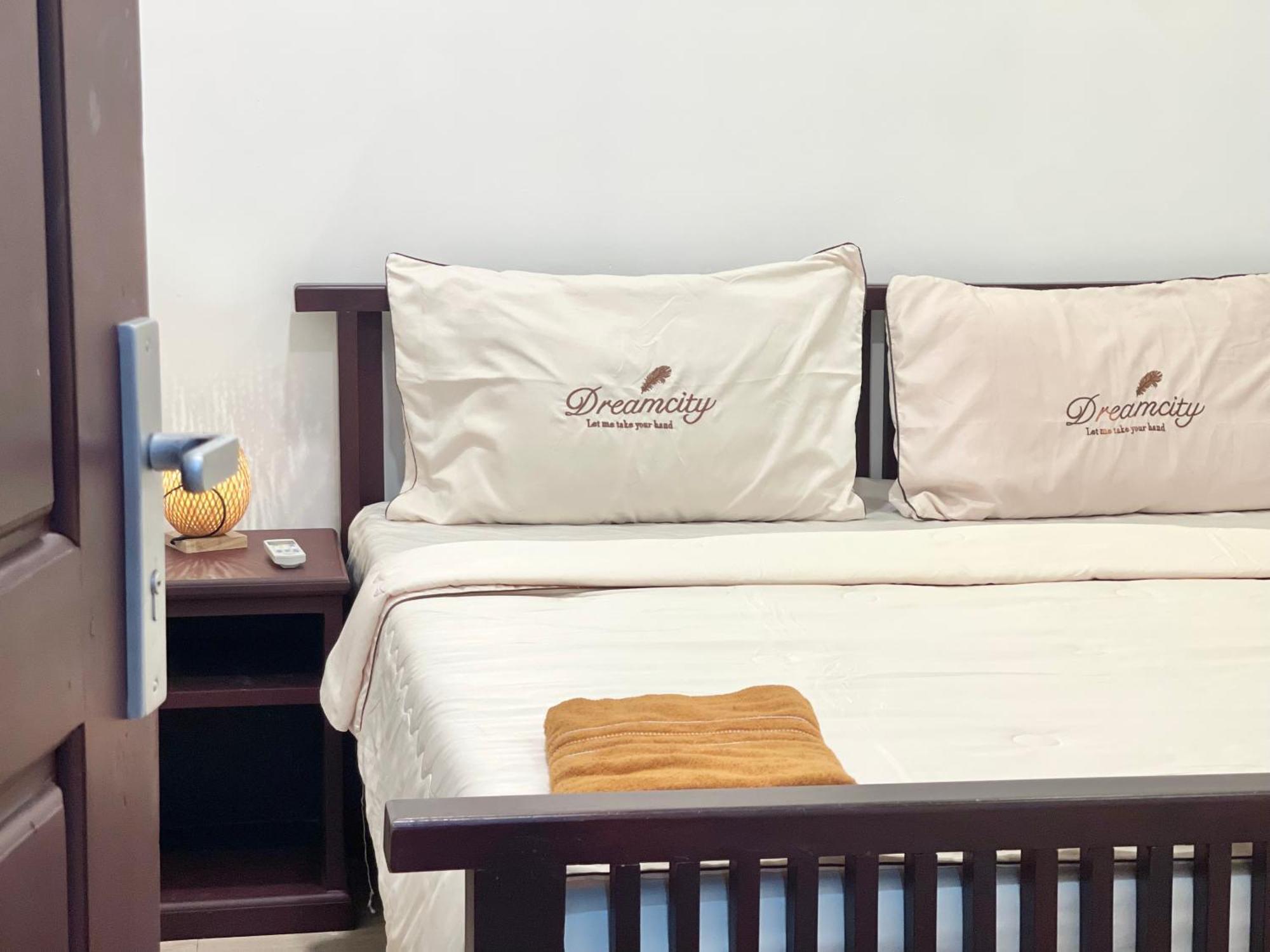 Sky Hotel Central Phnom Penh - Rooms & Apartments エクステリア 写真
